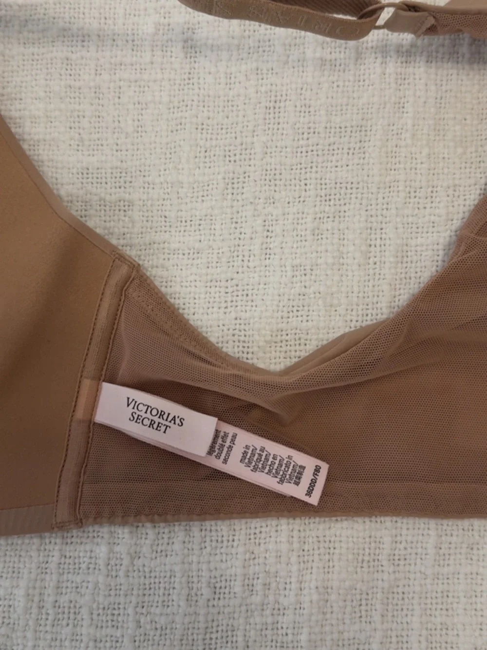 Victoria's Secret Smooth T-Shirt Bra in Nude Brown - Picture 2 of 2